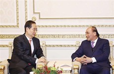 President Nguyen Xuan Phuc meets RoK PM Han Duck-soo