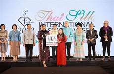 Vietnamese fashion show, designer honoured at Thai fashion week