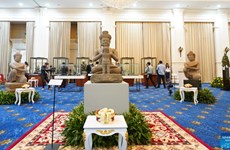 Cambodia receives many cultural artifacts back from abroad