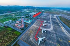 Quang Ninh works on air cargo transport route with Can Tho
