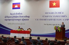 Vietnam, Cambodia facilitate cooperation between border provinces