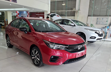 Automobile sales drop sharply in April