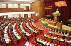 13th Party Central Committee convenes mid-term meeting