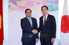 Vietnamese, Japanese Prime Ministers hold talks in Hiroshima