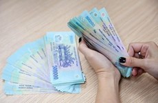 Reference exchange rate up 1 VND at week’s beginning