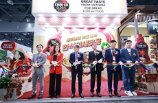 Vietnamese firms participate in biggest food exhibition in RoK