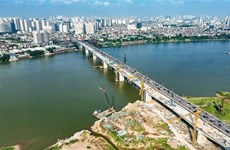 Phase 2 completes as main sections of Vinh Tuy Bridge 2 joined