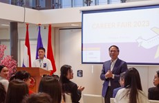 Vietnamese students in Netherlands hold career fair