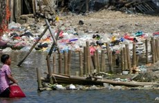 Indonesia to gradually eliminate single-use plastic