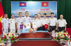 Vietnamese, Cambodian naval academies strengthen cooperation