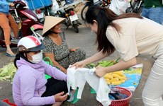 Green consumption and online shopping boom in Vietnam