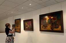  “Colours of Vietnam” exhibition attracts French public