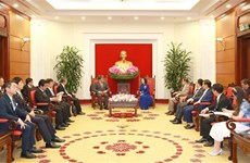 Party official receives Chairman of LDP’s Policy Research Council