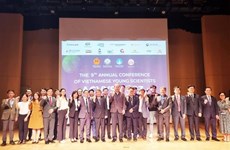 Young Vietnamese scientists in RoK share new research achievements