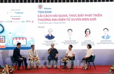 Vietnam urged to devise suitable policies for cross-border e-commerce
