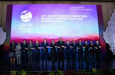 ASEAN Economic Ministers hold consultation with China, Japan, RoK