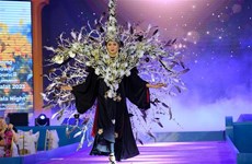 Vietnamese flower designers triumph at int’l flower arrangement contest