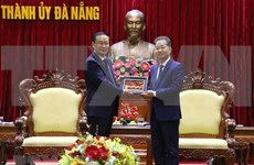 Da Nang fosters communications cooperation with China