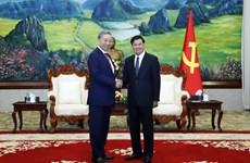 Lao leaders applaud cooperation between Vietnamese, Lao public security ministries