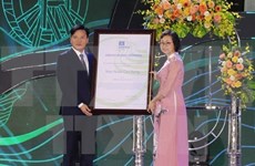 Non Nuoc Cao Bang receives Global Geopark title certificate after first re-verification