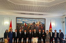NA Vice Chairman Nguyen Khac Dinh visits Kyrgyzstan