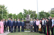 Statue of Indian literary celebrity Tagore inaugurated in Bac Ninh  