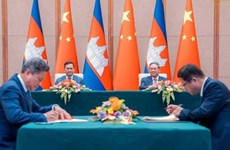 Cambodia inks economic cooperation documents with China