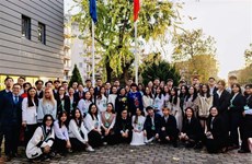 Vietnamese students in Hungary urged to promote national images