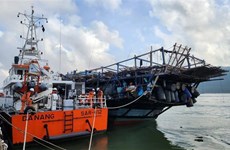 39 fishermen on damaged boat brought to safety