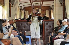Da Lat improves customer experiences with free music shows on public trains