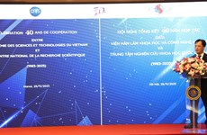 Vietnamese, French scientific research establishments mark 40 years of cooperation  