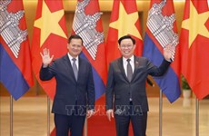 NA Chairman welcomes Cambodian Prime Minister