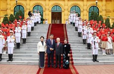 Party General Secretary hosts welcome ceremony for Chinese Party, State leader