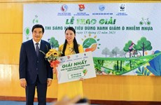 Winners of green consumption competition awarded in Vietnam