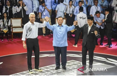 Indonesia’s presidential candidates hold debate
