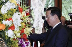 State leader pays homage to President Ho Chi Minh in Nghe An 