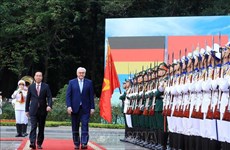 Welcome ceremony held for German President in Hanoi