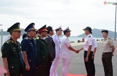 Singaporean naval ship visits Khanh Hoa province
