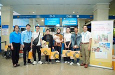Vietnam Airlines carries disadvantaged workers back to their hometowns