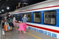 Free train rides offered for workers going home for Tet