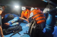 Sick fisherman saved at  sea off Hoang Sa islands