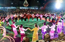 Son La, Laos’ Houaphanh province hold tourism, cultural festival