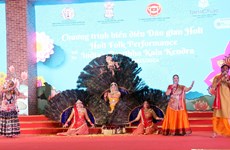 India’s Holi celebration goes vibrant in Ha Nam province