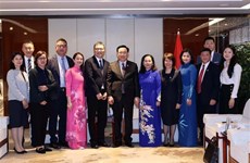 NA chairman meets with Chinese groups’ executives