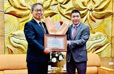  Japanese Ambassador receives friendship insignia