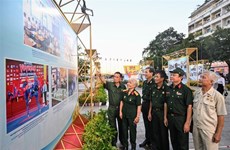 HCM City photo exhibitions celebrate national reunification, May Day