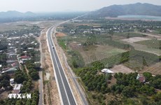 Cam Lam - Vinh Hao Expressway to help drive south-central region's economy