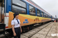 Vietnam develops railway tourism associated with “awakening” heritage