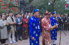 Int’l diplomats participate in Hanoi's spring friendship tour
