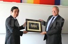 Vietnam learns from UK telecom know-how 